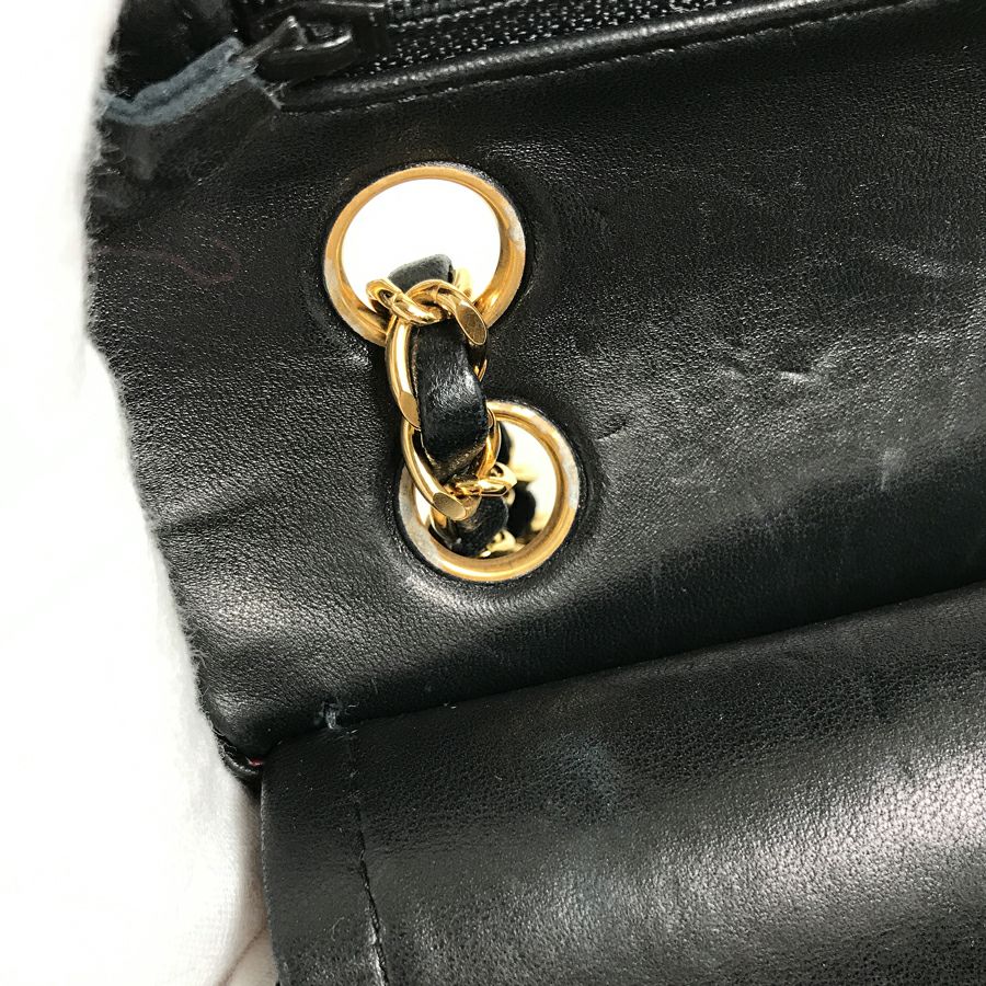 シャネル ショルダーバッグ