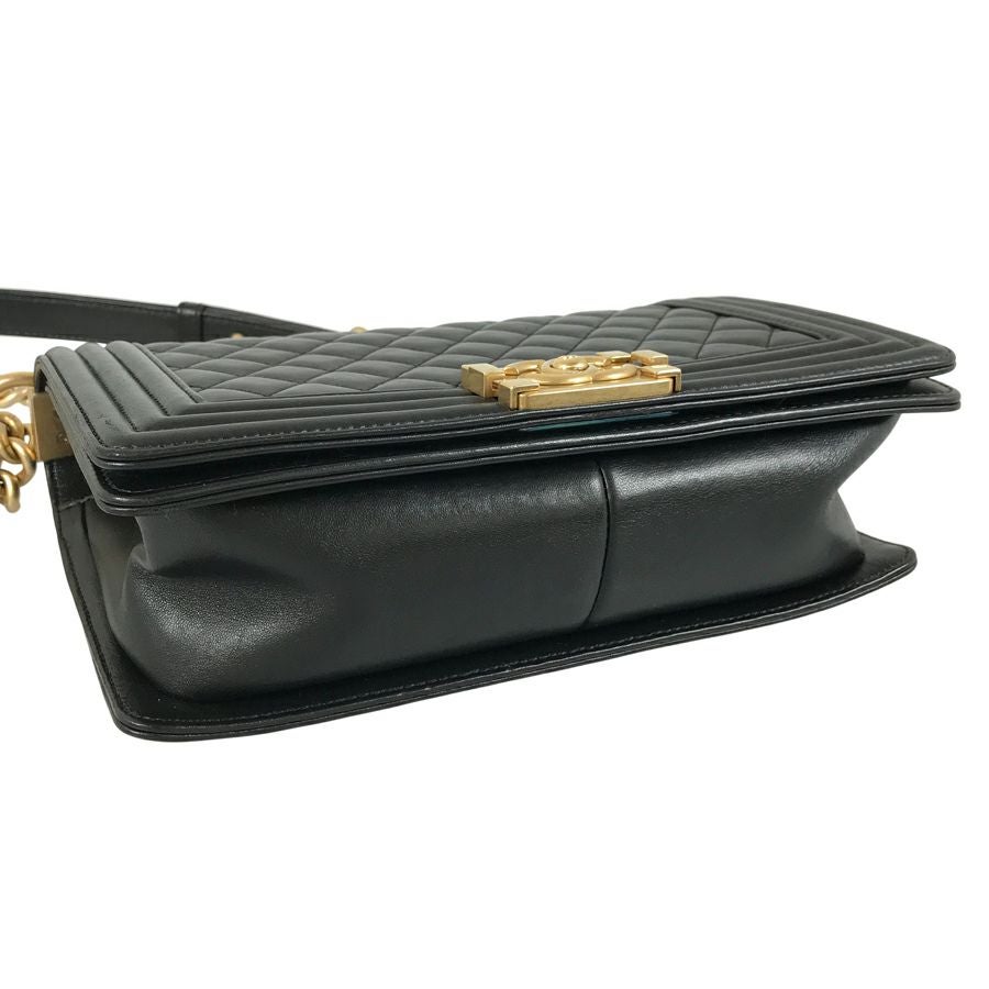 シャネル ショルダーバッグ