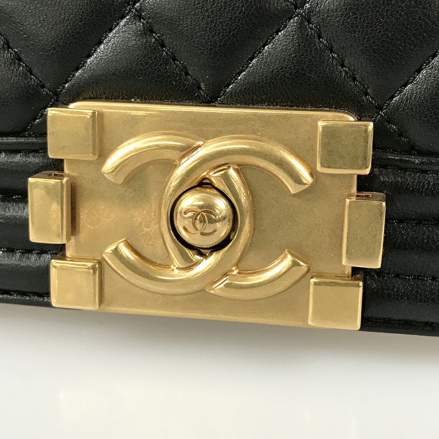 シャネル ショルダーバッグ