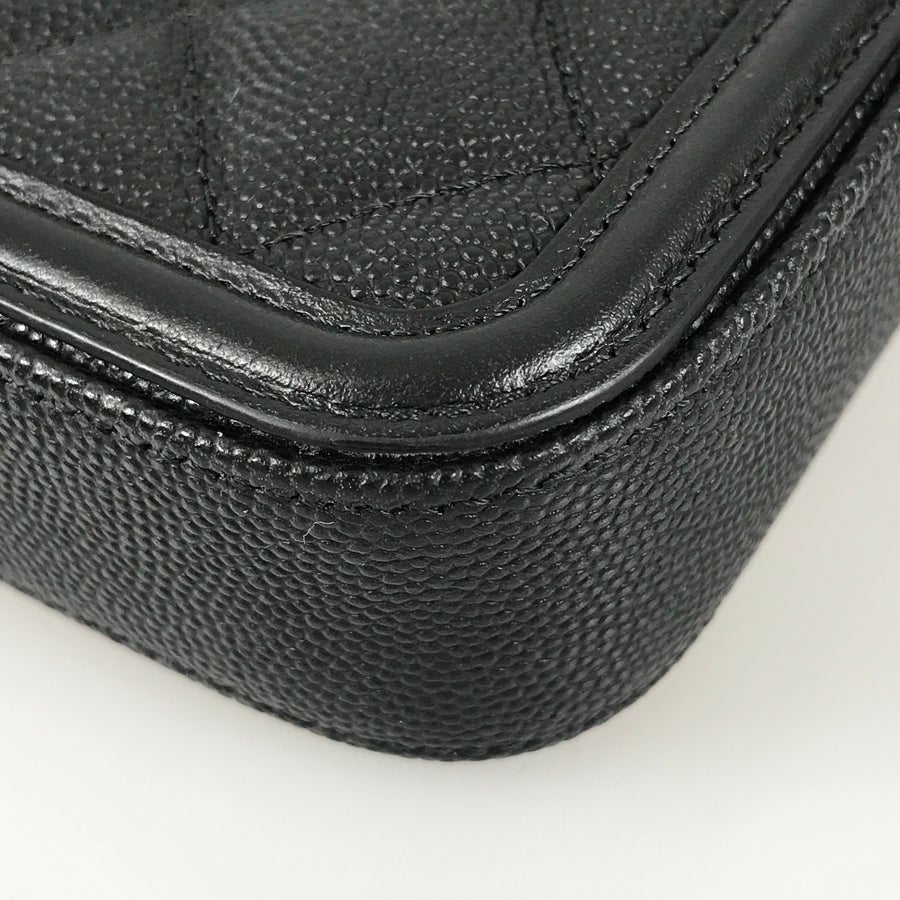 シャネル ショルダーバッグ