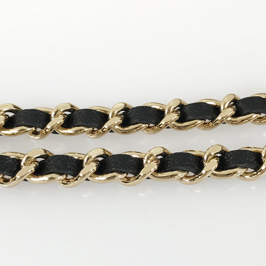 シャネル ショルダーバッグ