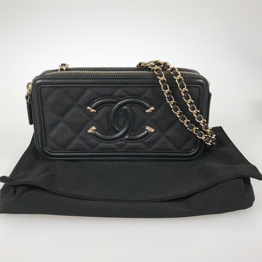 シャネル ショルダーバッグ