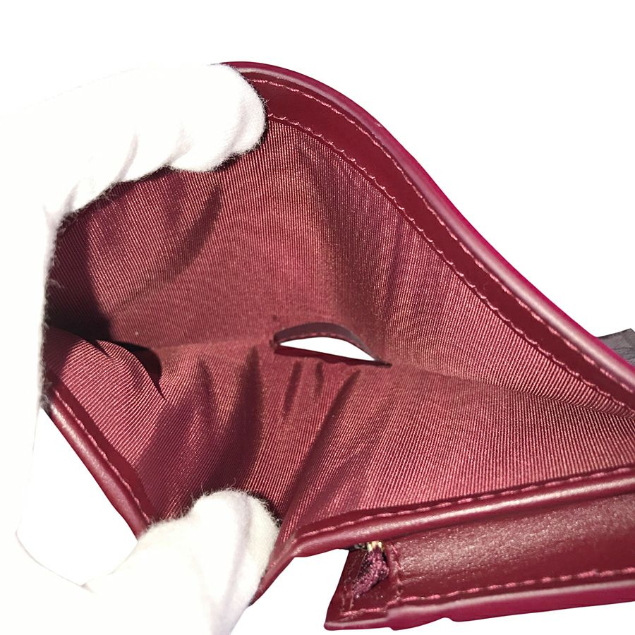 グッチ 二つ折り財布