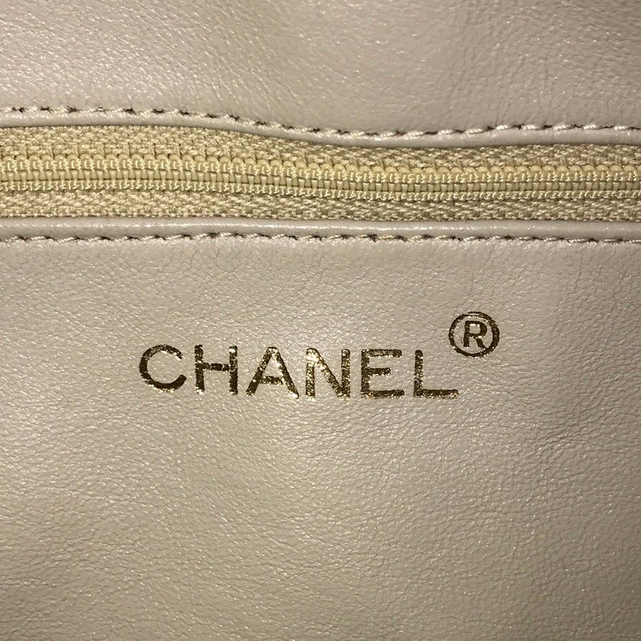 シャネル ショルダーバッグ