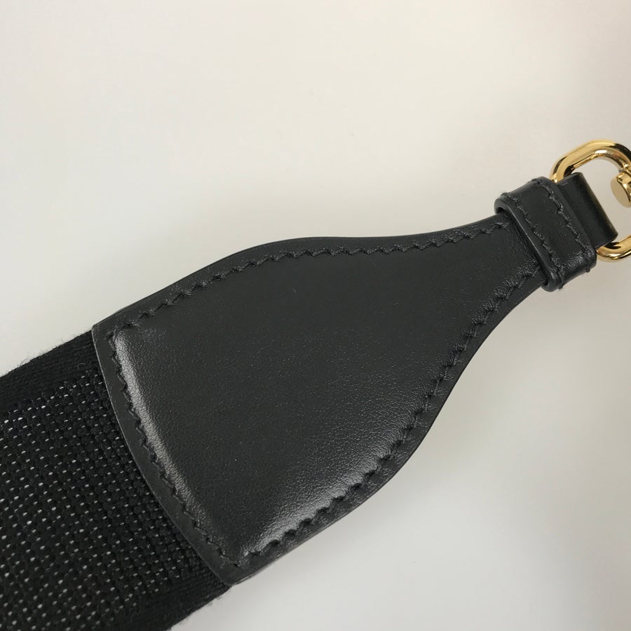 プラダ トートバッグ