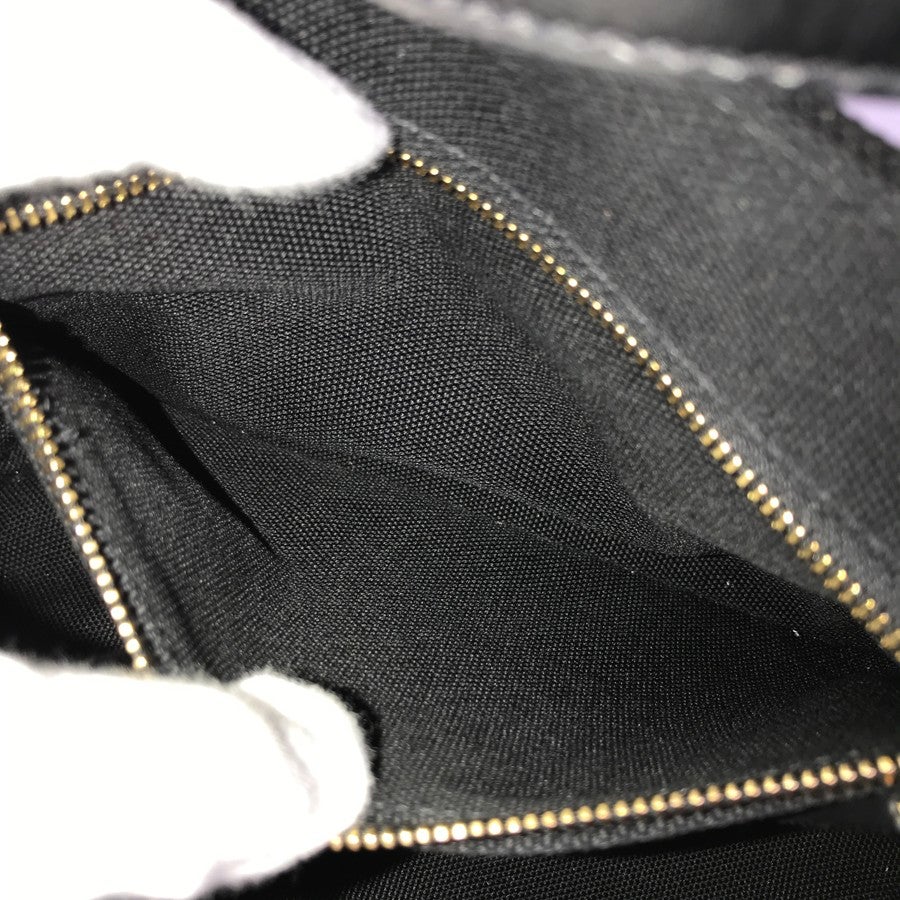 プラダ トートバッグ