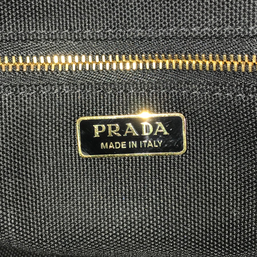 プラダ トートバッグ