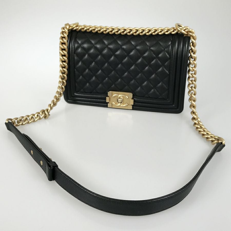 シャネル ショルダーバッグ