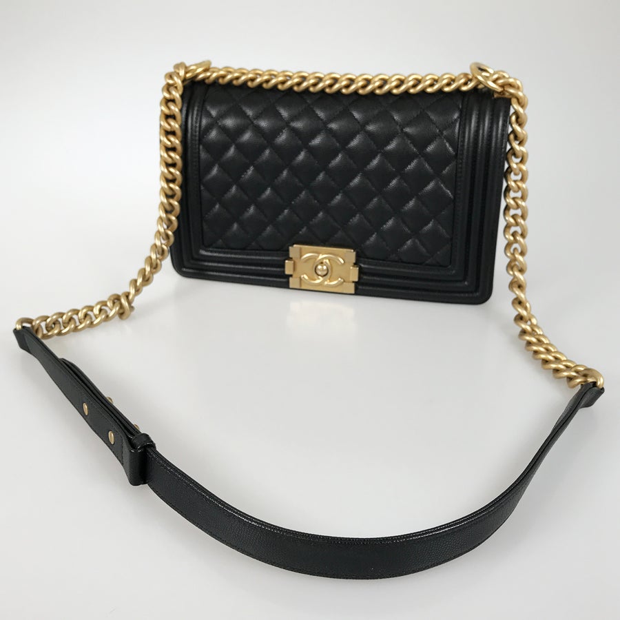 シャネル ショルダーバッグ