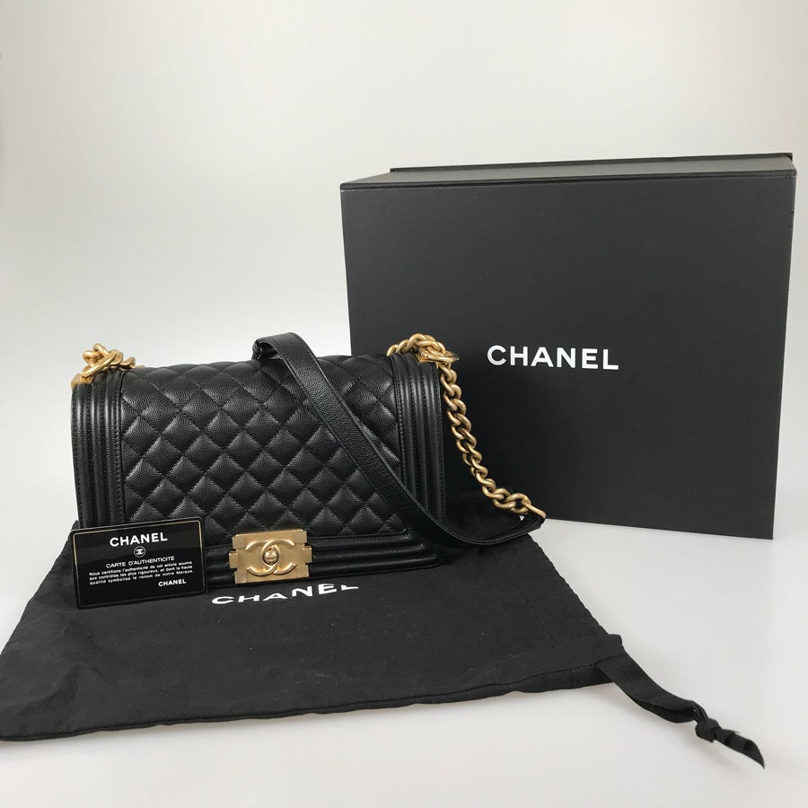 シャネル ショルダーバッグ