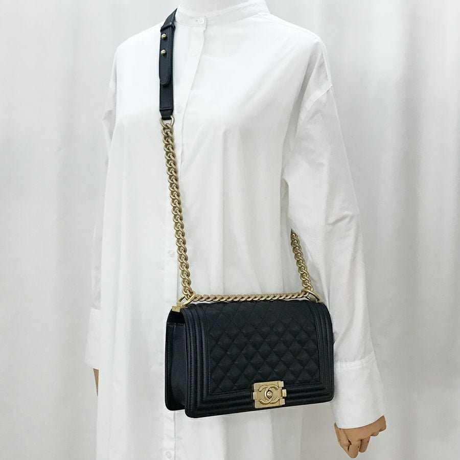 シャネル ショルダーバッグ