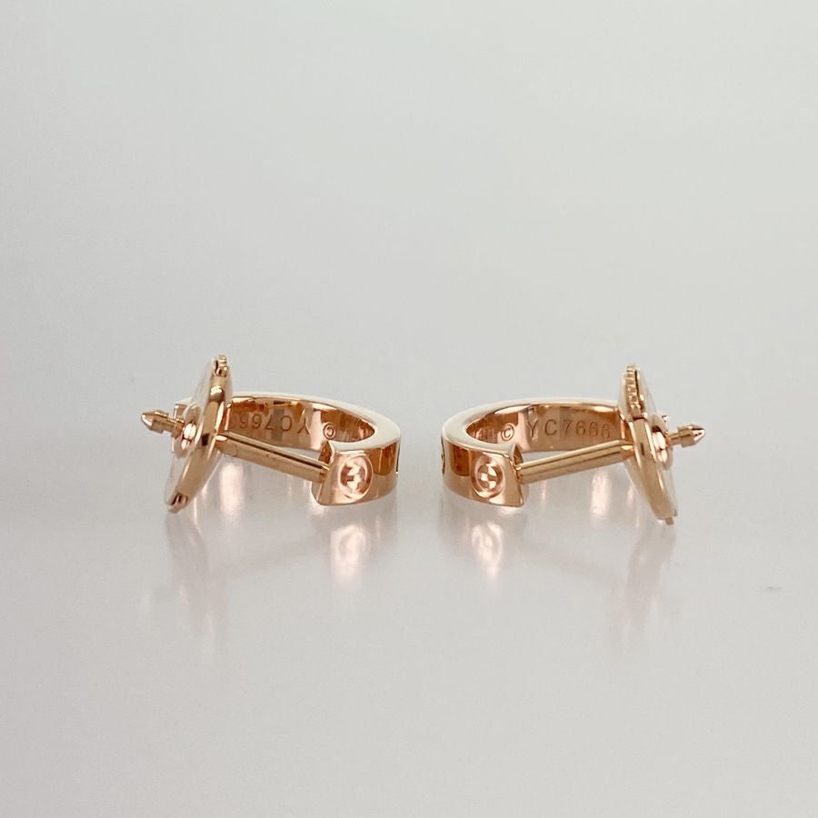 カルティエ ピアス