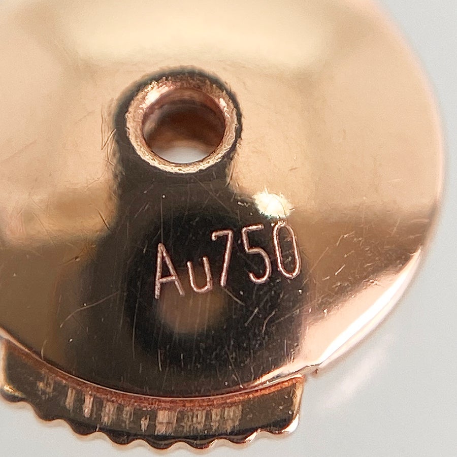 カルティエ ピアス