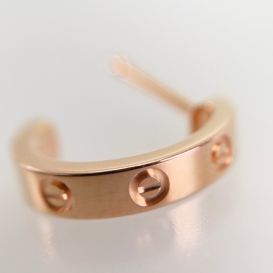 カルティエ ピアス