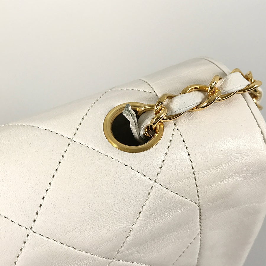 シャネル ショルダーバッグ