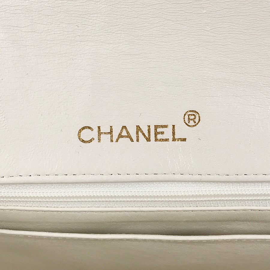 シャネル ショルダーバッグ