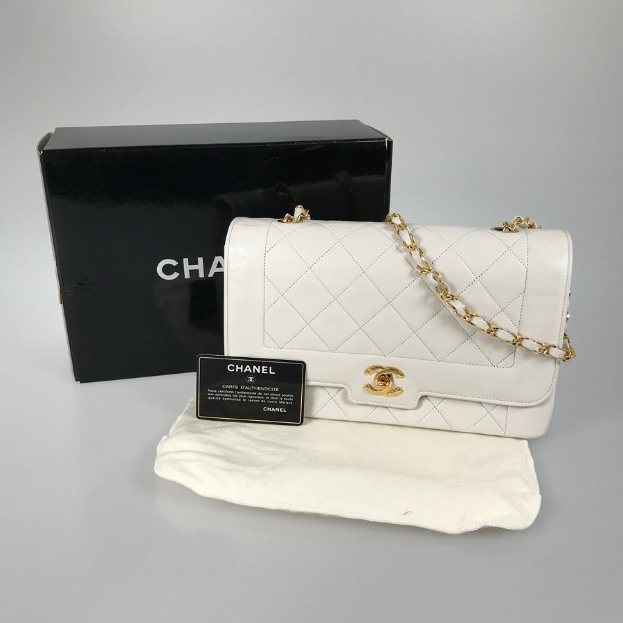 シャネル ショルダーバッグ