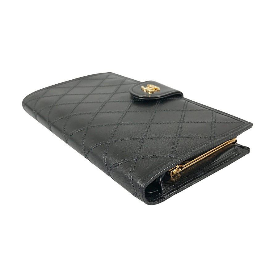 シャネル 長財布 二つ折り