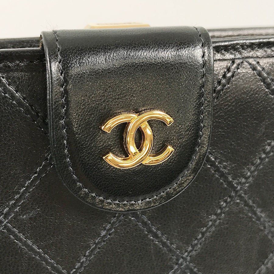 シャネル 長財布 二つ折り