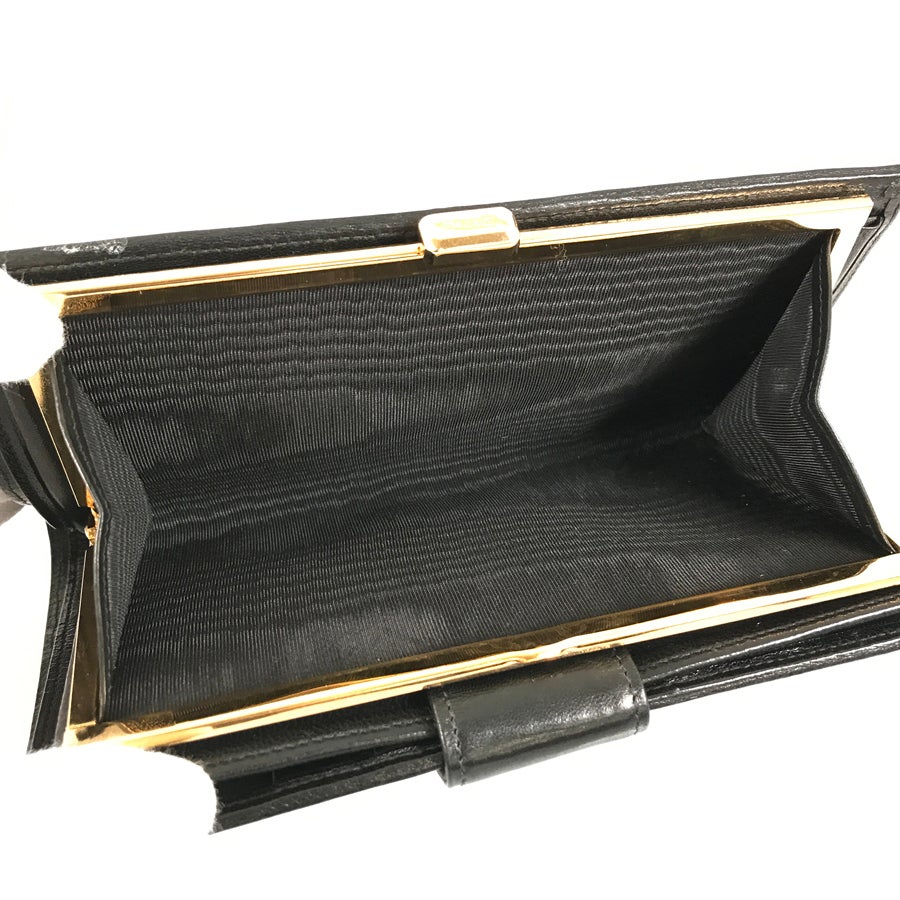 シャネル 長財布 二つ折り