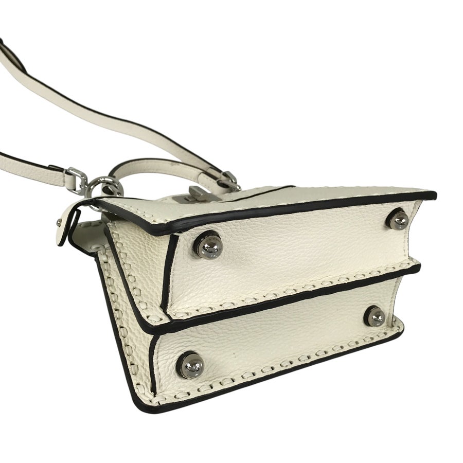 フェンディ ハンドバッグ