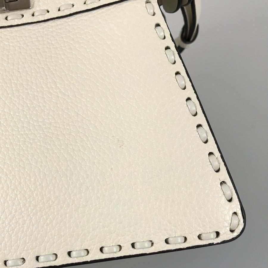 フェンディ ハンドバッグ