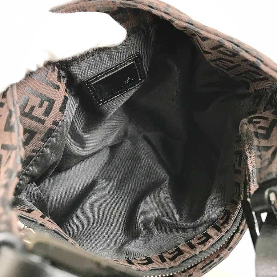 フェンディ ショルダーバッグ