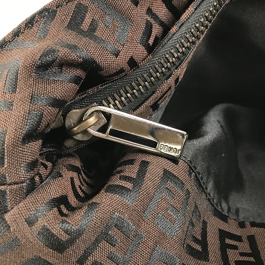 フェンディ ショルダーバッグ