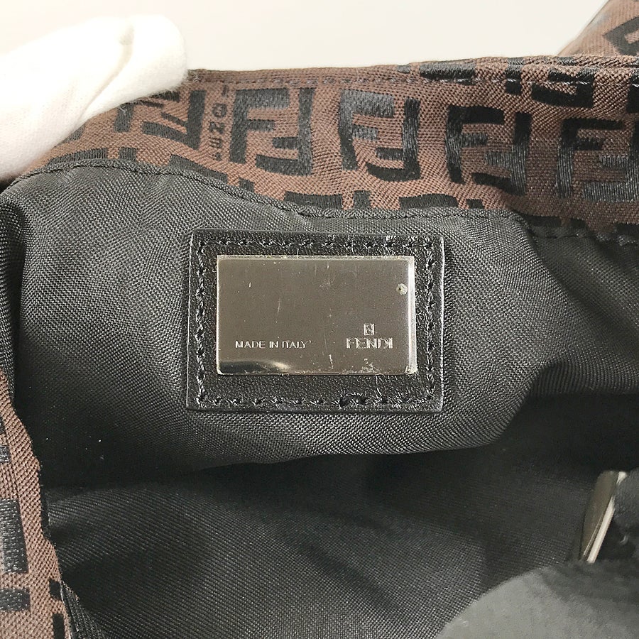 フェンディ ショルダーバッグ