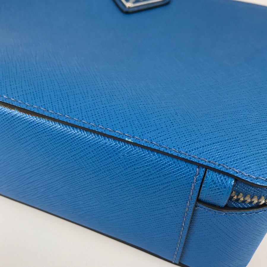 プラダ ハンドバッグ