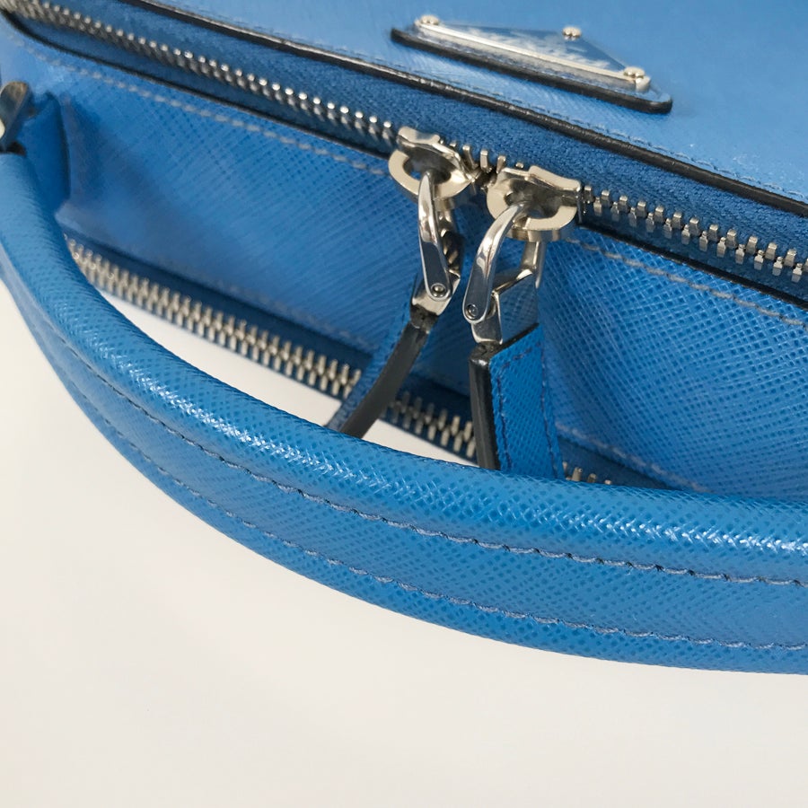 プラダ ハンドバッグ