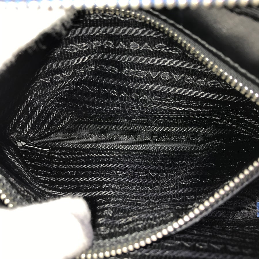 プラダ ハンドバッグ