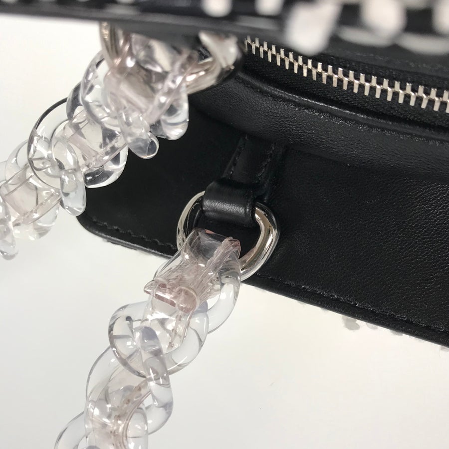 シャネル ショルダーバッグ