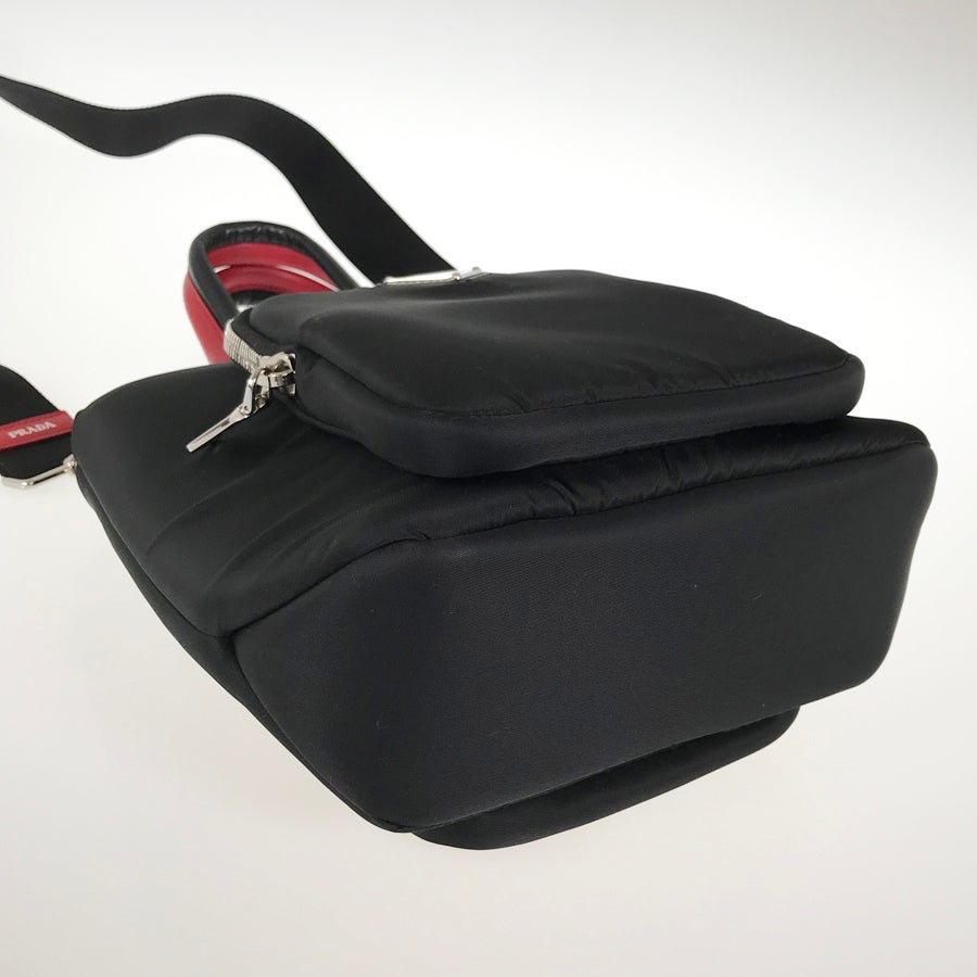 プラダ トートバッグ