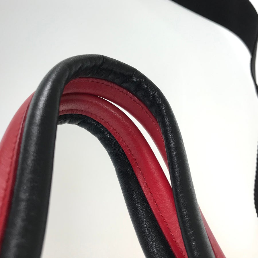 プラダ トートバッグ