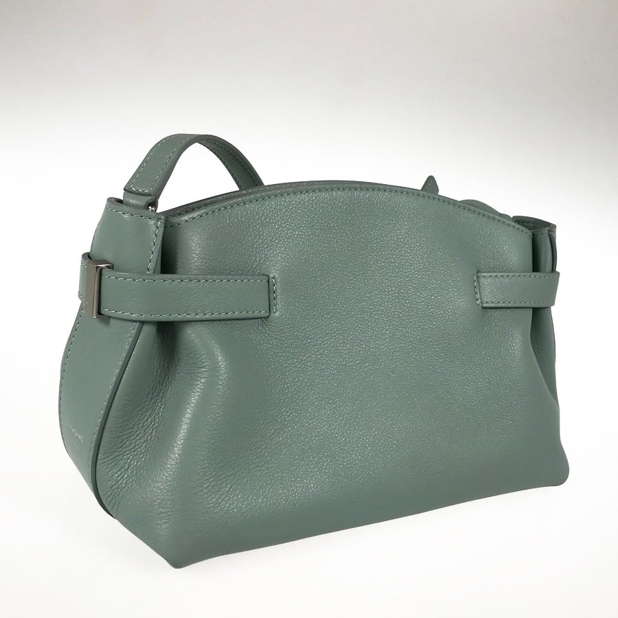 サルヴァトーレフェラガモ ショルダーバッグ