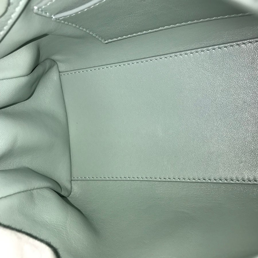 サルヴァトーレフェラガモ ショルダーバッグ