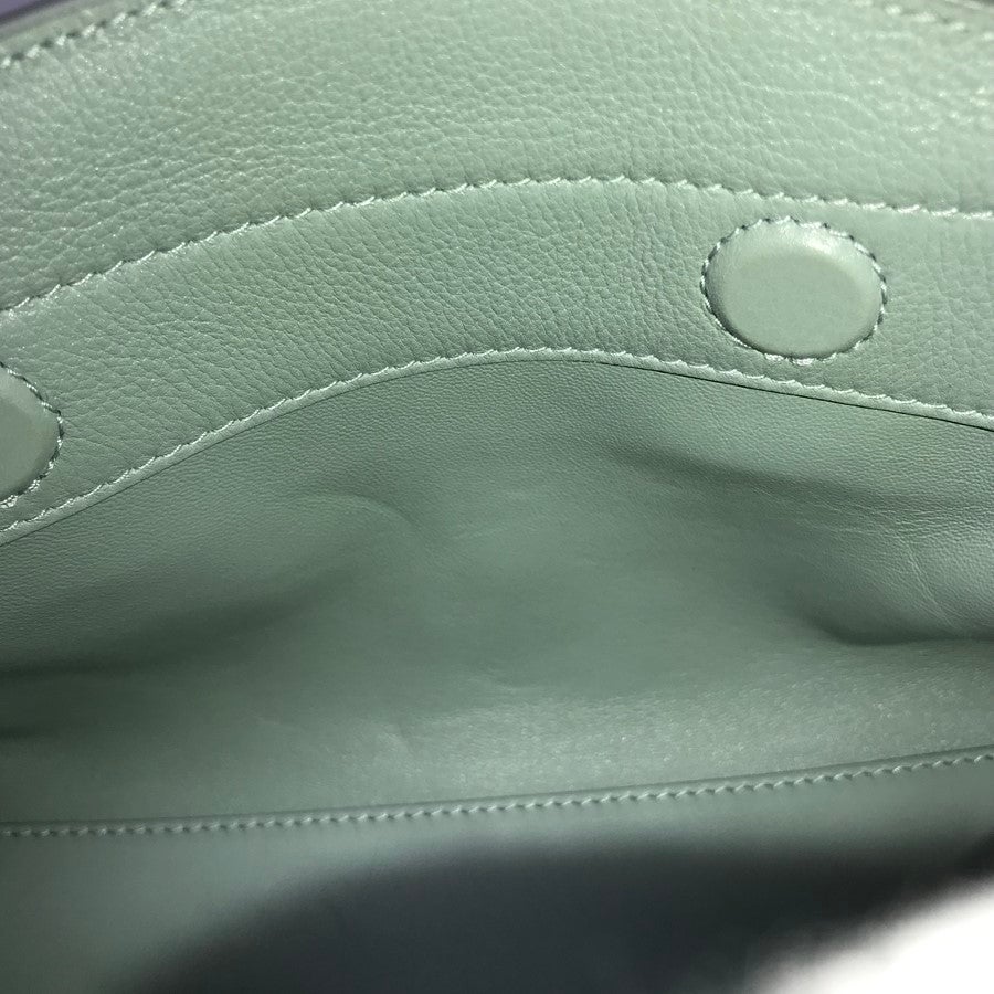 サルヴァトーレフェラガモ ショルダーバッグ