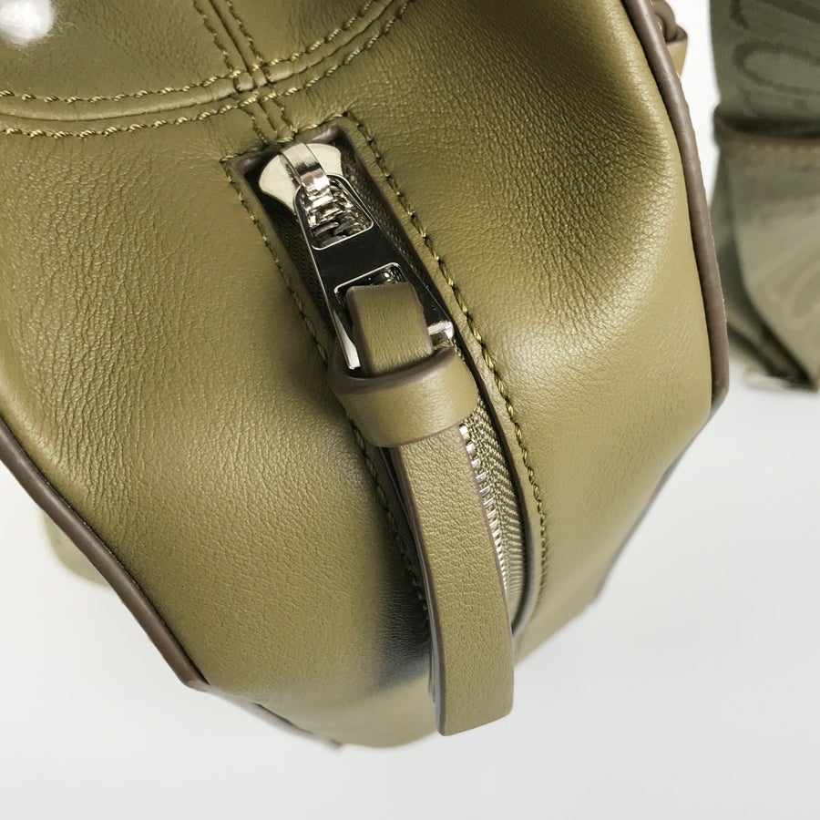 ロエベ ボディバッグ