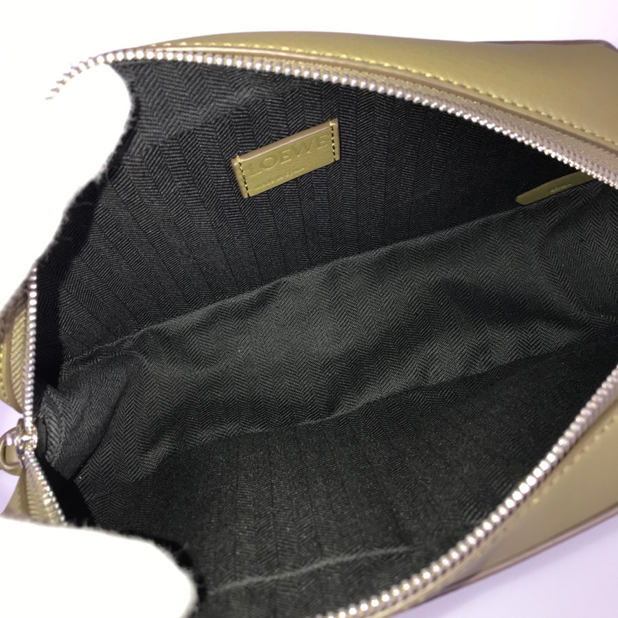 ロエベ ボディバッグ