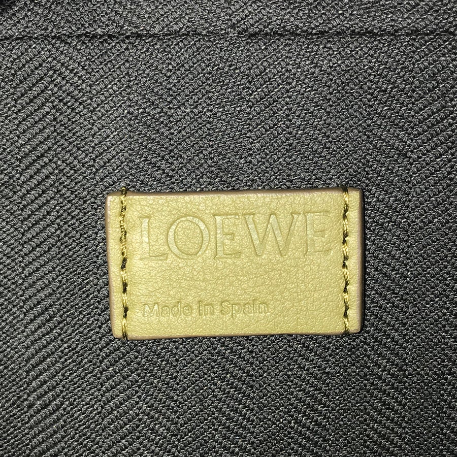 ロエベ ボディバッグ