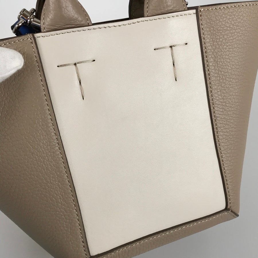 トッズ ハンドバッグ