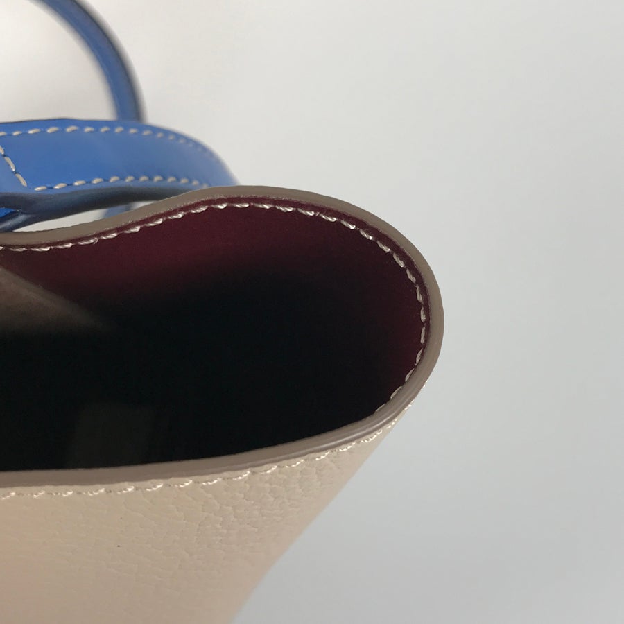 トッズ ハンドバッグ