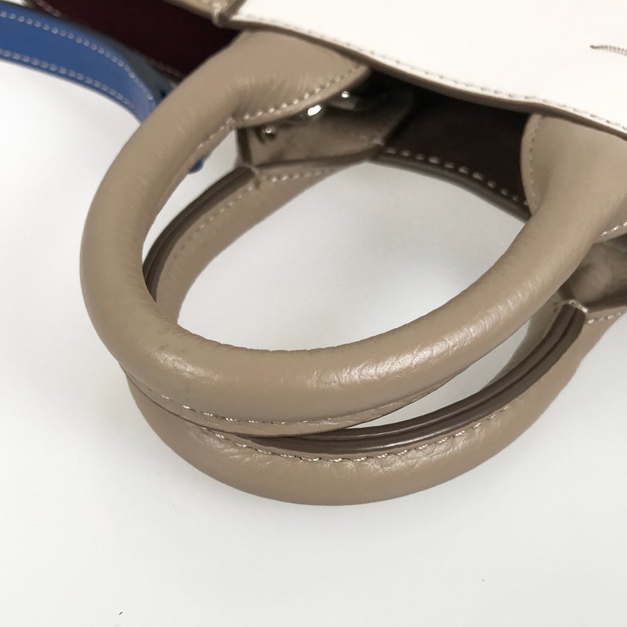 トッズ ハンドバッグ