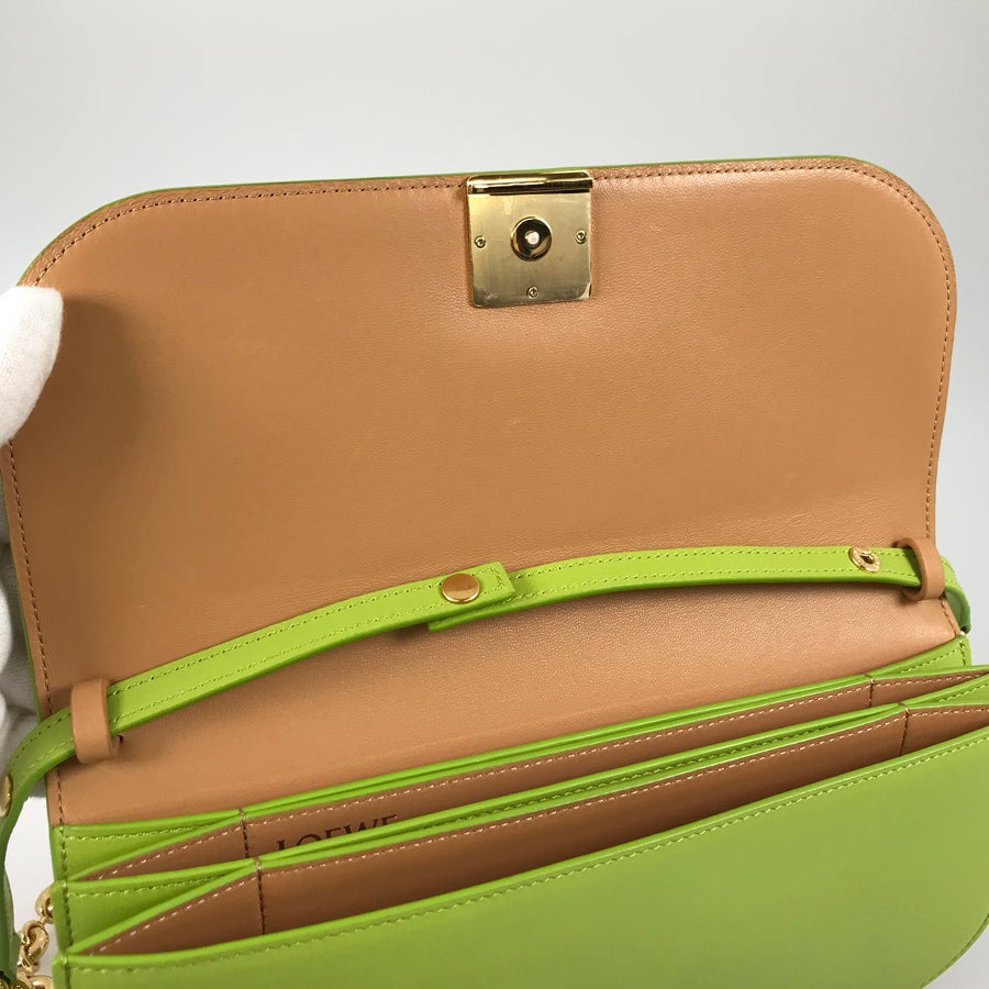 ロエベ クラッチバッグ