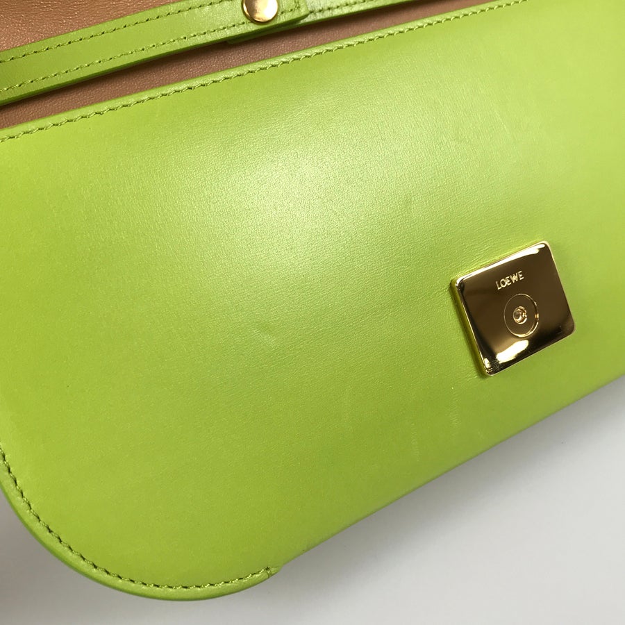 ロエベ クラッチバッグ