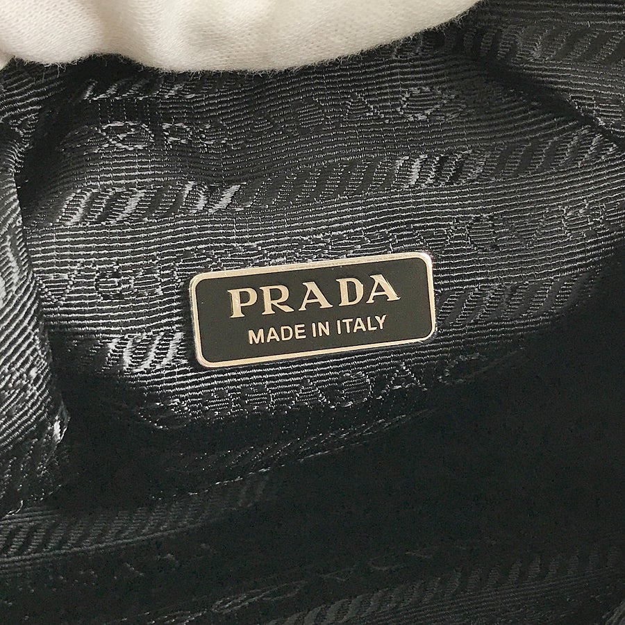 プラダ ハンドバッグ