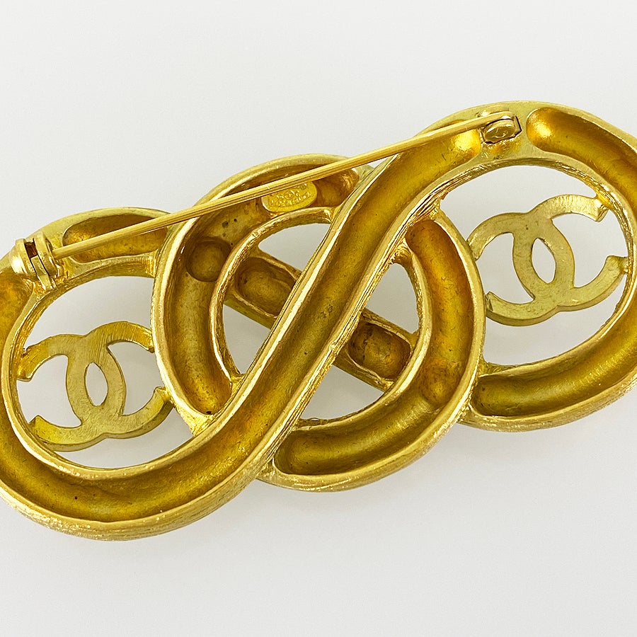 シャネル ブローチ