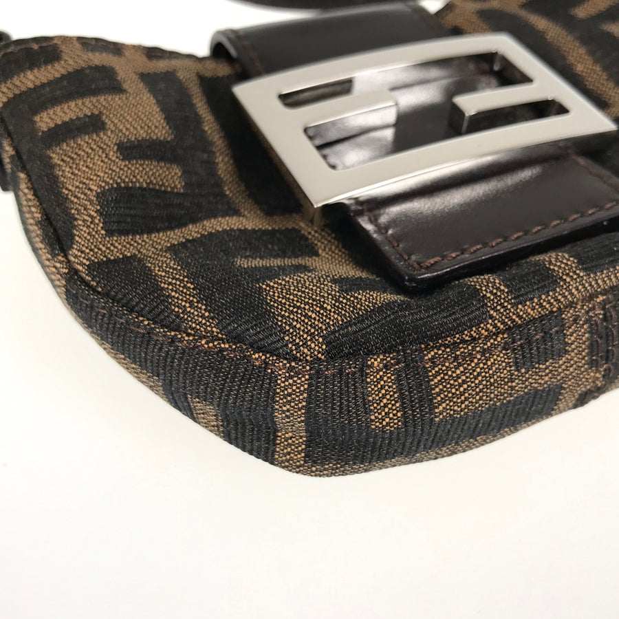 フェンディ ハンドバッグ