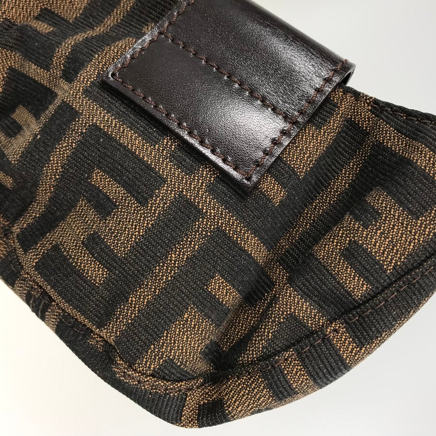 フェンディ ハンドバッグ